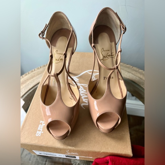 Christian Louboutin Colibretta Nude Heels - Picture 2 of 4